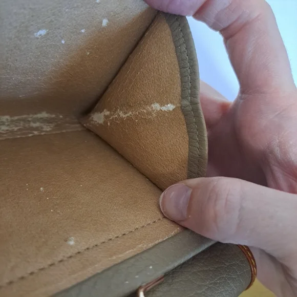 Dooney& Bourke Trifold All Weather Leather Wallet Taupe British Tan NWT - Picture 9 of 10